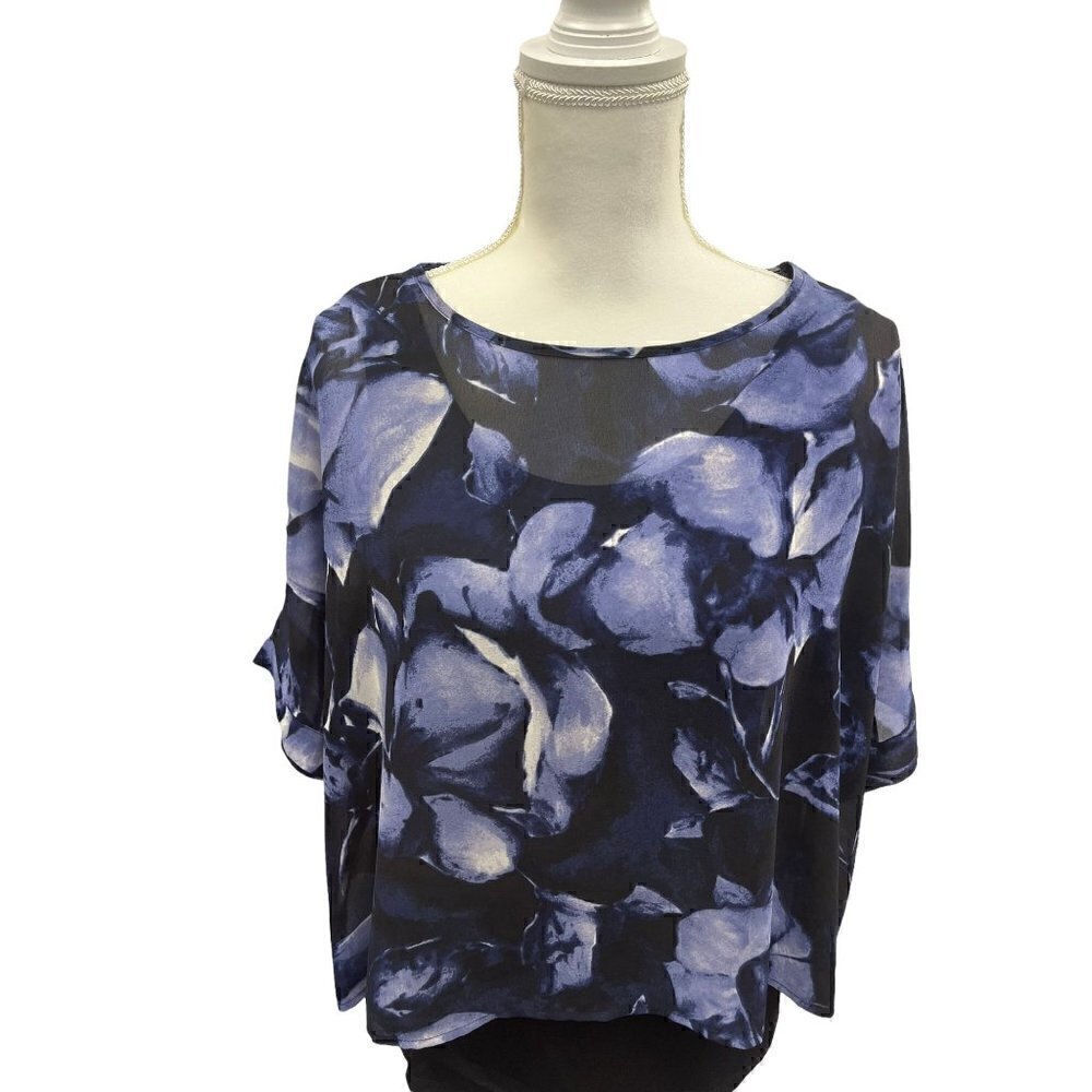 Women's Chico's Size 0 (XS) (4-6) Purple Short Sleeve Pullover Blouse, Top
